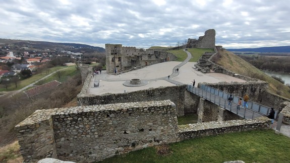 Fotofestival Devín 2024 prinesie aj workshop fotenia dravcov, spoznáte aj etiópsku kultúru