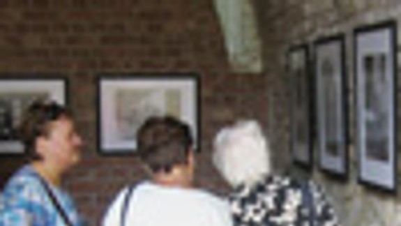 Schöner Náci je pochovaný na Ondrejskom cintoríne