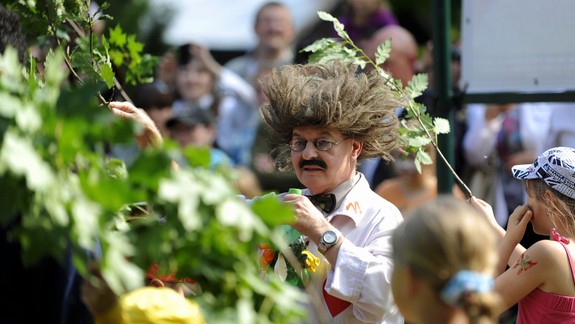 Zomrel detský zabávač Jozef Nodžák známy ako Majster N