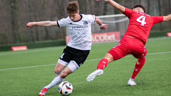 Futbal: Považská Bystrica remizovala v Petržalke, Šamorín zdolal Malženice