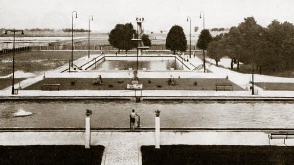 FOTO a VIDEO: Toto je asi najstaršia dochovaná fotografia kúpaliska Tehelné pole - viete, čo tam už neexistuje?