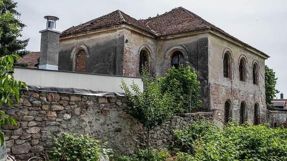 FOTO: Župa zachraňuje svätojurskú synagógu, bude z nej kultúrne centrum