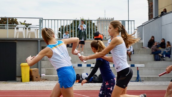 Charitatívni bežci prekonali trasu z Bratislavy na Havaj