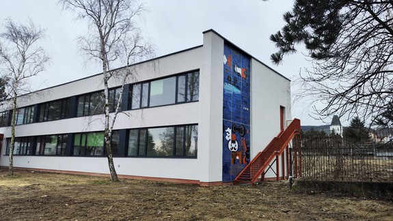 Základná škola na Plickovej ulici je skolaudovaná. Pozrite sa, ako to v nej vyzerá