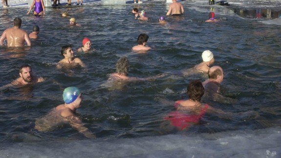 Pri Slnečných jazerách sa stretnú otužilci, čaká ich tradičné Trojkráľové kúpanie