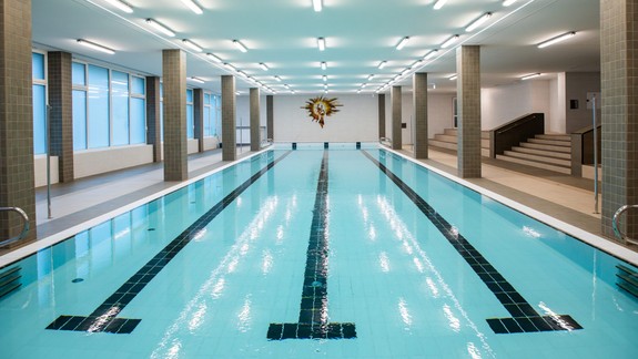 Plaváreň Pankúchova v Petržalke je skolaudovaná, plavci však musia ešte vydržať