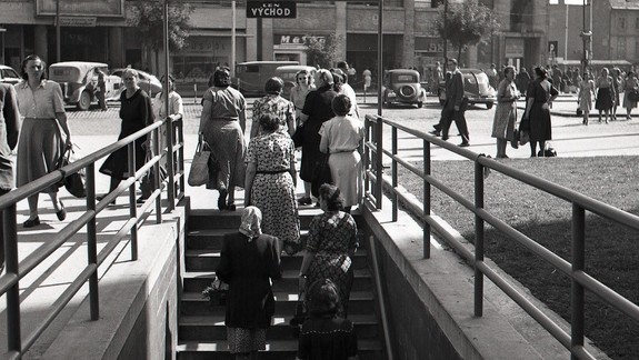 Najskôr verejné WC, potom Zelovoc... Spoznávate toto rušné miesto v centre Bratislavy?