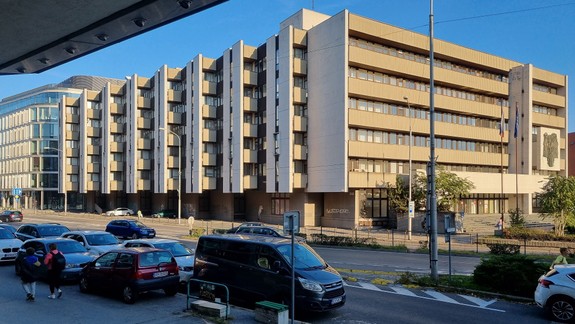 Bomby na súdoch nenašli. Pyrotechnici skončili s negatívnym výsledkom