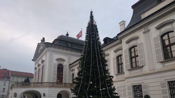 Prieskum: Ľudia by za prezidenta volili R. Mistríka, B. Bugára a Š. Harabina