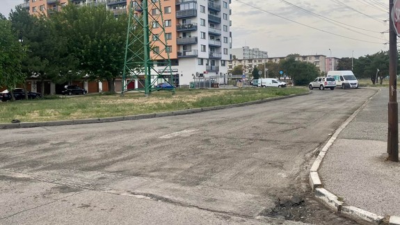 Chren: Začala oprava Exnárovej, len málo ciest v hlavnom meste sa dalo prirovnať k tankodrómu