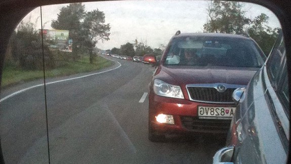 Vodiči sa sťažujú na zápchy v okolí krematória