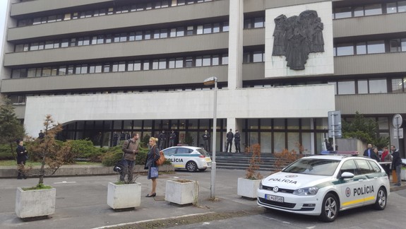 Iniciatíva Zabudnuté Slovensko dnes organizuje protest Stop fašizmu pred Najvyšším súdom