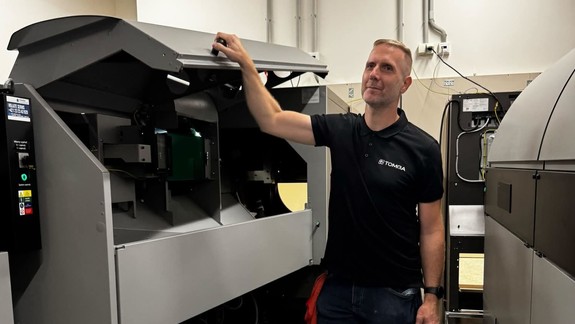 Stačí vysypať vrece: V Ružinove pribudne nový zálohomat, ktorý spracuje naraz 100 obalov