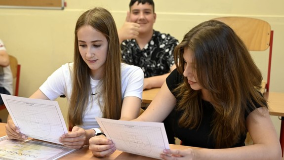 Psychologička radí: Čo povedať dieťaťu pred vysvedčením?