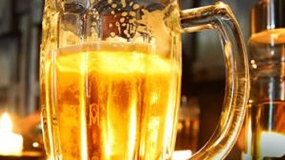 Na Hviezdoslavovom námestí sa koná festival piva