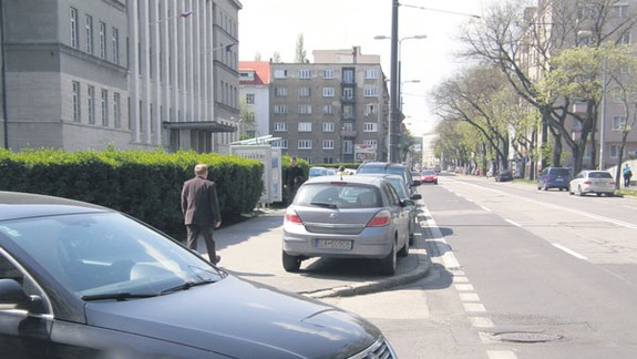VIDEO: Nové značenie bus pruhov na Záhradníckej má zlepšiť radenie vozidiel