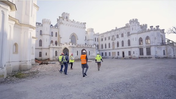 VIDEO: Rekonštrukcia kaštieľa v Rusovciach napreduje, tvrdí úrad vlády