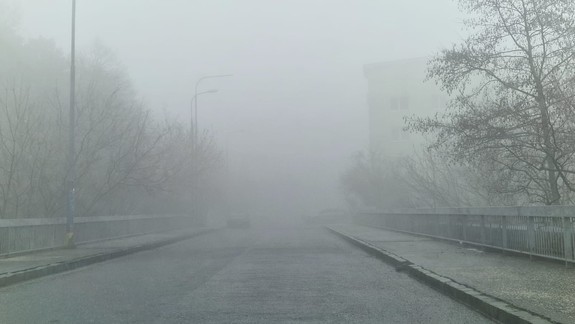 Meteorológovia varujú: Treba počítať s hmlou