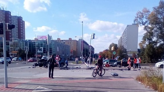 Hrozivo vyzerajúca nehoda sa stala okolo obeda aj v Petržalke!