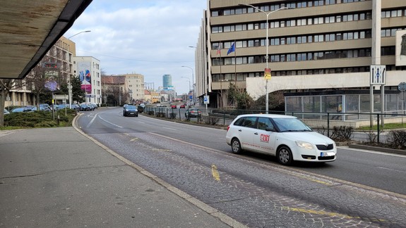 Mesto začne v najbližších dňoch zužovať pruhy na Staromestskej, cieľom je spomaliť autá