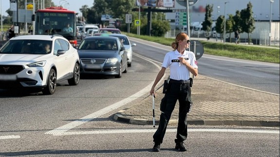 Od diaľnice D1 smerom na Vajnorský nadjazd sa pre festival tvoria kolóny