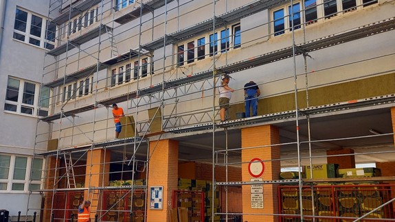 ZŠ Grosslingová bude mať v novom školskom roku obnovenú fasádu