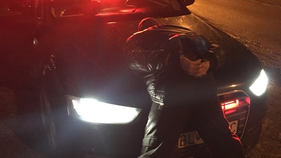 Úlovok policajtov: Pri kontrole auta zadržali muža obvineného zo zabitia