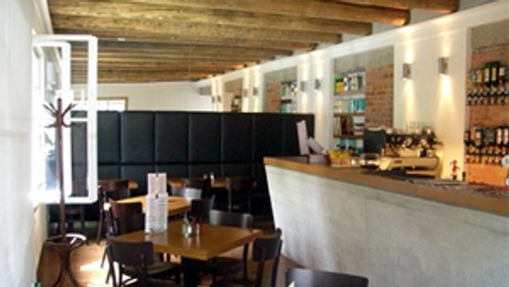 Slnečná záhrada je rodinná reštaurácia