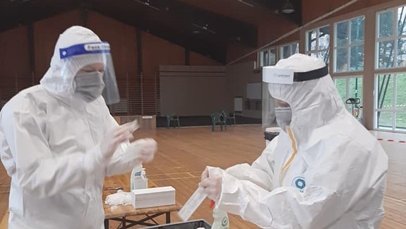 Lamač ruší hromadné podujatia, medzi deťmi sa začala šíriť korona