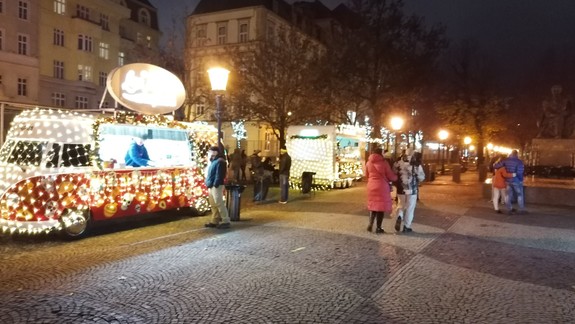 FOTO a VIDEO: Je to naozaj také zlé? Boli sme sa pozrieť k stánkom na Hviezdoslavovom námestí
