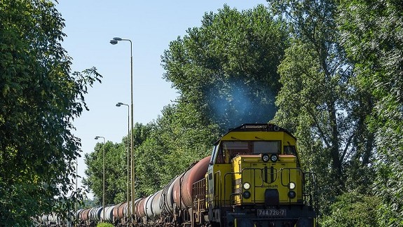Pri koľajniciach vo Vlčom hrdle našli mŕtveho muža - zrazil ho vlak?