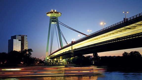 FOTO: V Petržalke pod kaviarňou UFO sa už niekoľko dní dajú pozorovať paranormálne javy!