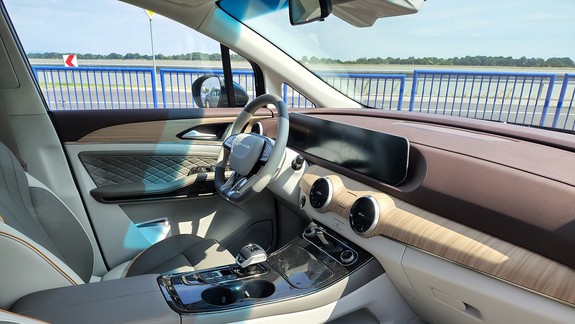 Prezident Zväzu automobilového priemyslu: Problémom výroby áut na Slovensku sú okrem ciel aj vysoké náklady