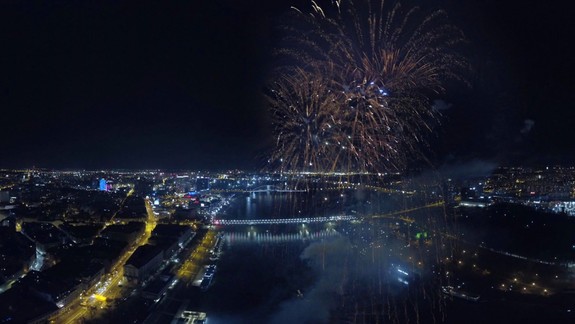 FOTO a VIDEO: Vychutnajte si efektné zábery na silvestrovský ohňostroj z drona