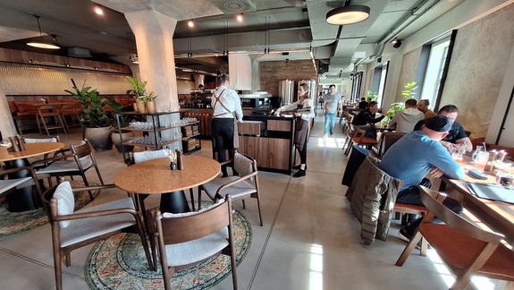 BEDEKER GURMÁNA Vyskúšali sme novú reštauráciu na nábreží, kde varia aj pivo