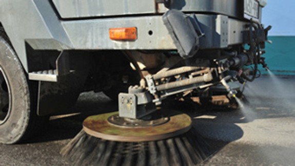 Bratislava obstaráva zimnú a letnú údržbu inovatívnym spôsobom, koľko ju to však stojí?