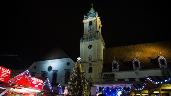 Vianočné trhy sú oficiálne otvorené