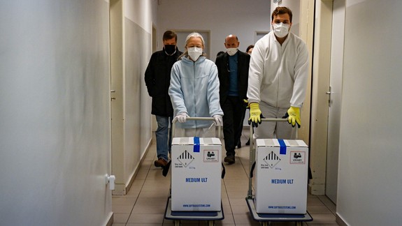 Na Slovensko prídu počas pondelka a utorka ďalšie vakcíny proti COVID-19