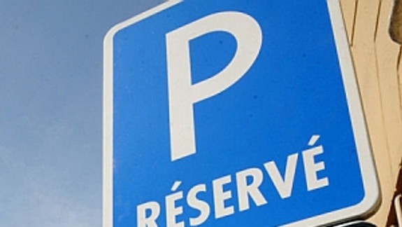 Devínska opäť ponúka voľné vyhradené parkovacie miesta