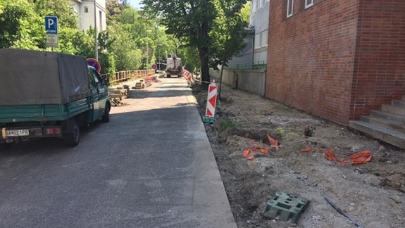 Ďalšia revitalizácia: V Starom Meste opravujú Škarniclovu