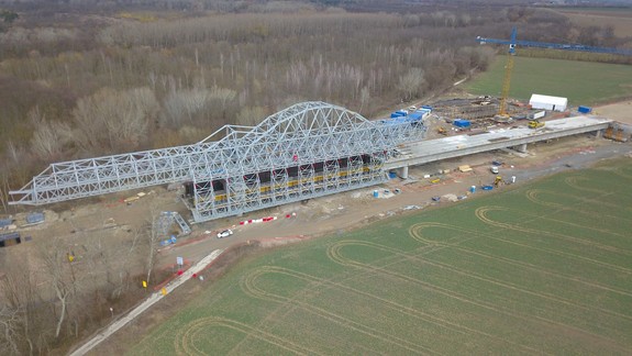 Stavbu obchvatu Bratislavy prídu skontrolovať poslanci parlamentu