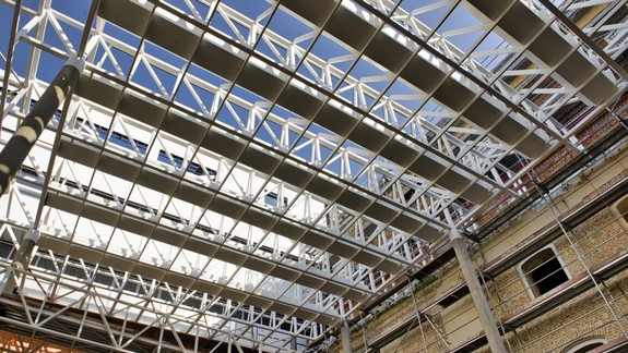 ČASOZBERNÉ VIDEO: Takto postupuje rekonštrukcia Slovenskej národnej galérie