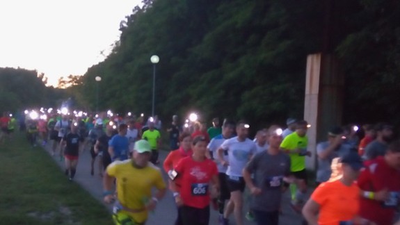 Od hradu k hradu: Ulicami Bratislavy sa presúvali noční bežci