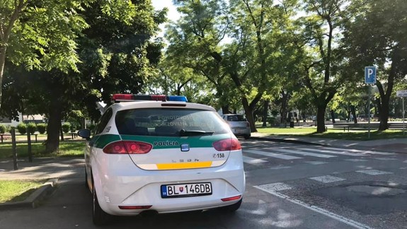 Aj vo Vajnoroch vystrájal agresívny chlapík - zaútočil aj na farára v kostole!