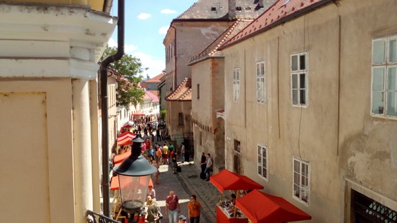 V sobotu bude v meste živo: Populárne podujatie Kapitulské dvory sa rozšíri na hradby i Židovskú