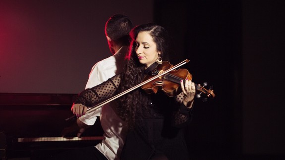 VIDEO: Nádherné, čo poviete? Huslistka Barbora Botošová nakrútila nový videoklip