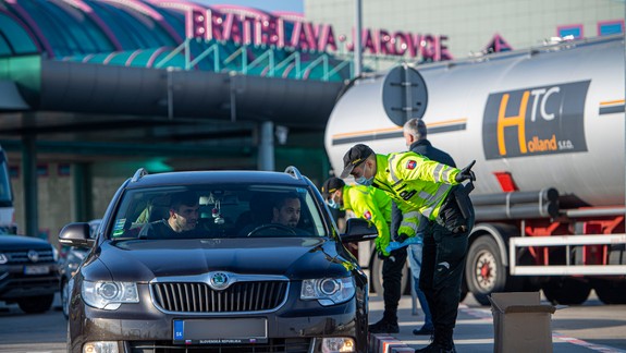 Ministerstvo zahraničia: Na Slovensko sa od štvrtka do piatka mohlo vrátiť viac ako 20.000 ľudí