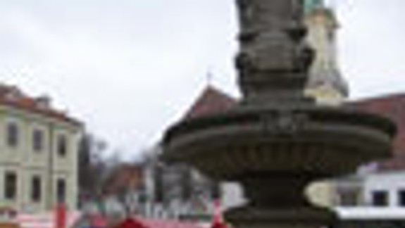 Paming nechal odstrániť kryty fontán