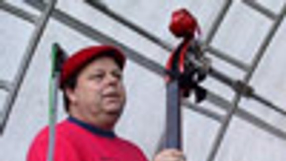 Nesmrteľné tepláky oslavujú narodeniny