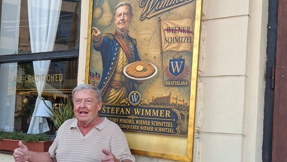 Vo Viedni Wiener, v Bratislave Wimmer: Schnitzel nesúci meno známeho producenta láka veľkým pútačom